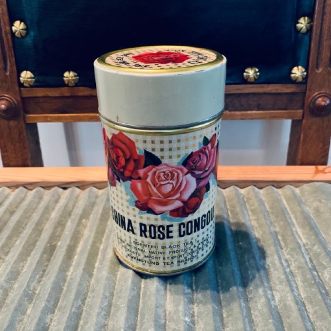 Plåtburk kinesiskt motiv