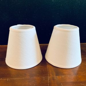 Paret lampettskärmar vita (nya)